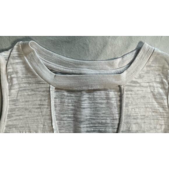 Lucky Brand White Tank Shirt Size Medium - Picture 6 of 9